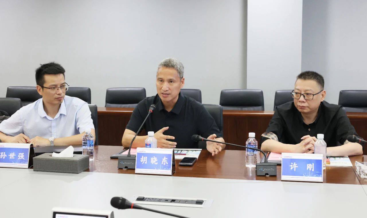 永青科技集团董事长胡晓东带队到访江南游戏智能