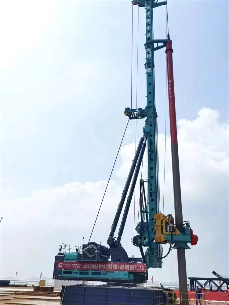再战世界级工程！江南游戏智能超级旋挖钻机SWDM800H助建杭州湾跨海铁路桥项目