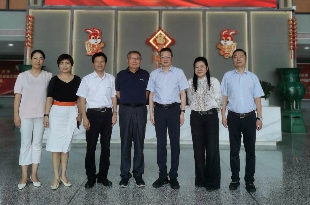 长沙市人民政府副市长、市工商联主席康镇麟调研江南游戏智能