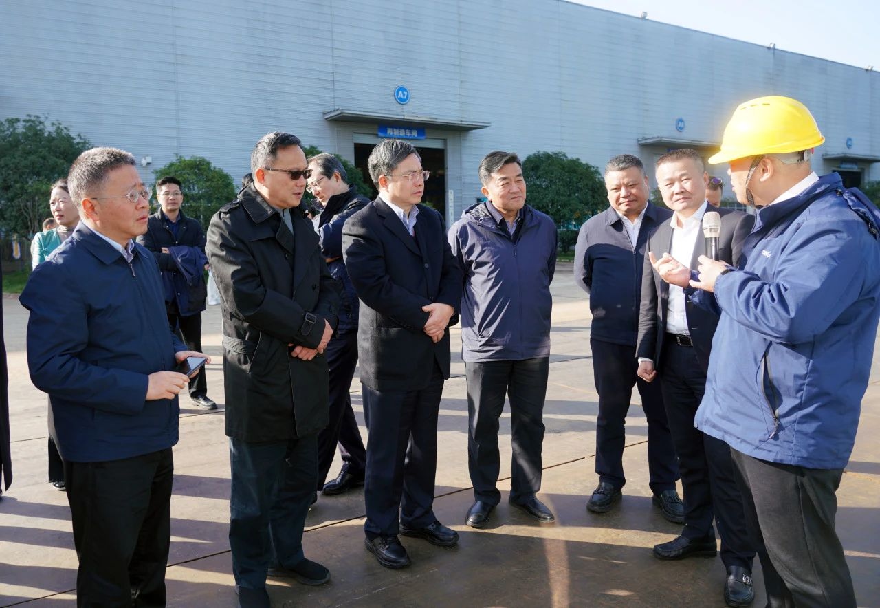 聚焦装备再制造！上海市政协副主席、党组副书记肖贵玉带队调研江南游戏智能