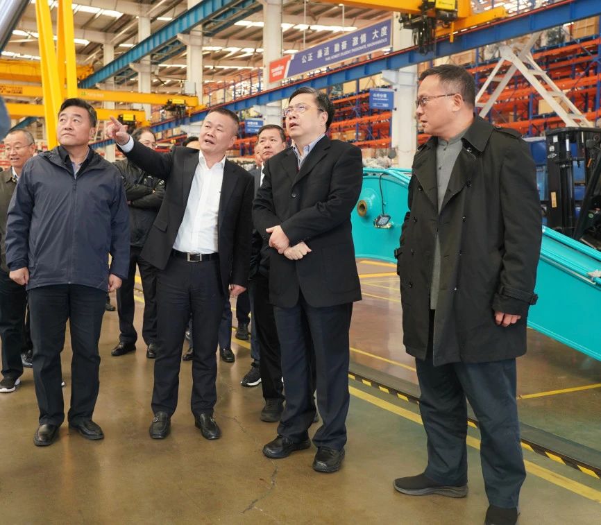 聚焦装备再制造！上海市政协副主席、党组副书记肖贵玉带队调研江南游戏智能