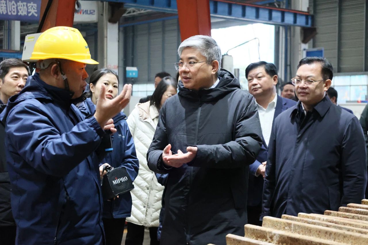 商务部部长助理唐文弘调研江南游戏智能