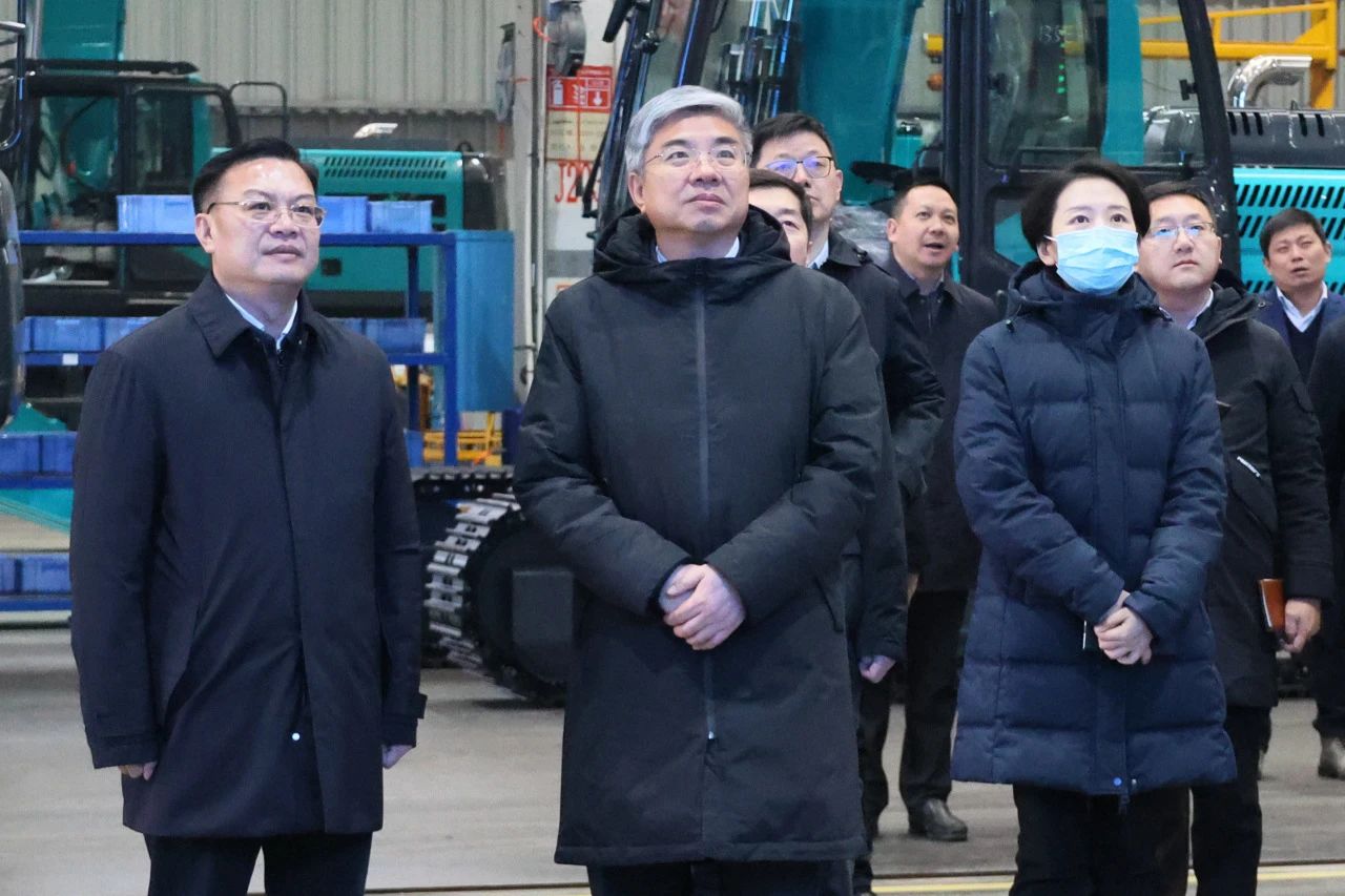 商务部部长助理唐文弘调研江南游戏智能