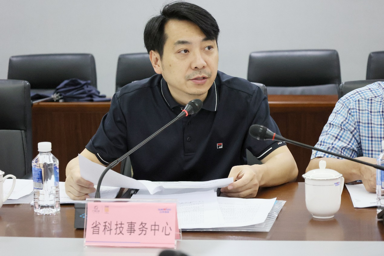 江南游戏智能“超大型油气管道绿色成套施工装备”项目顺利通过验收！