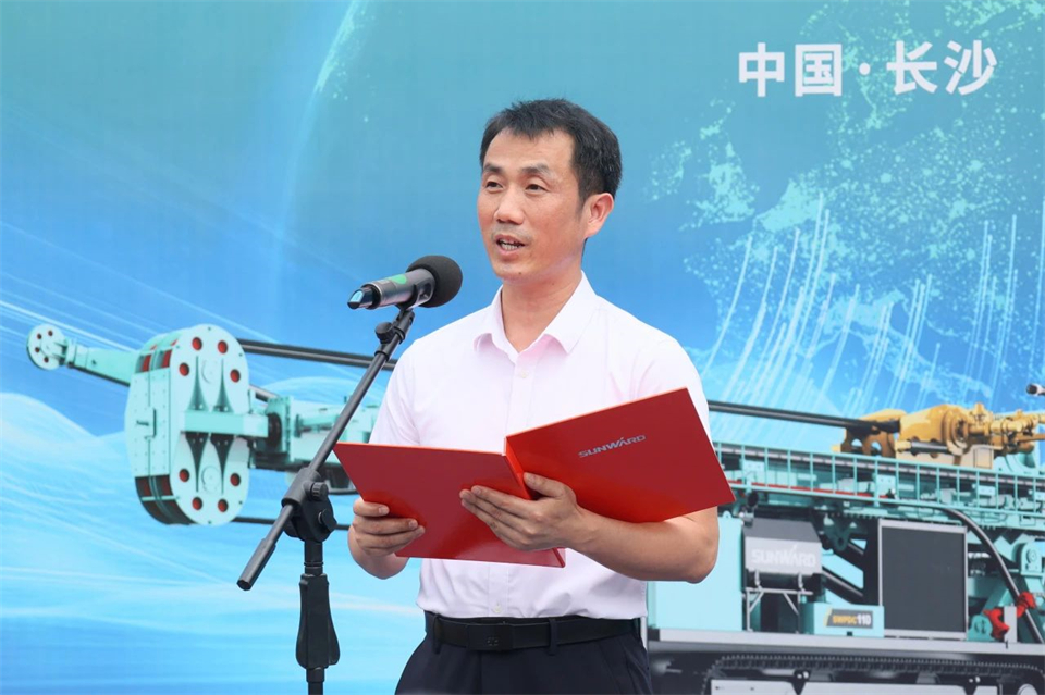 引领绿色科技新篇章！江南游戏智能新能源钻机成功交付