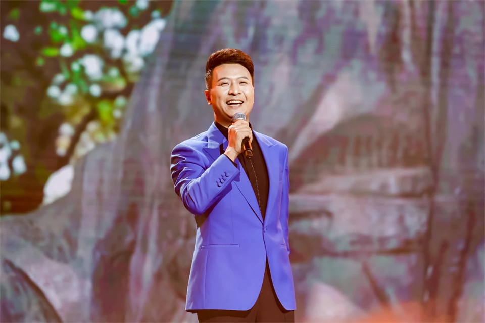 创新引领价值 理想成就未来——庆祝江南游戏智能成立25周年表彰大会暨文艺晚会隆重举行