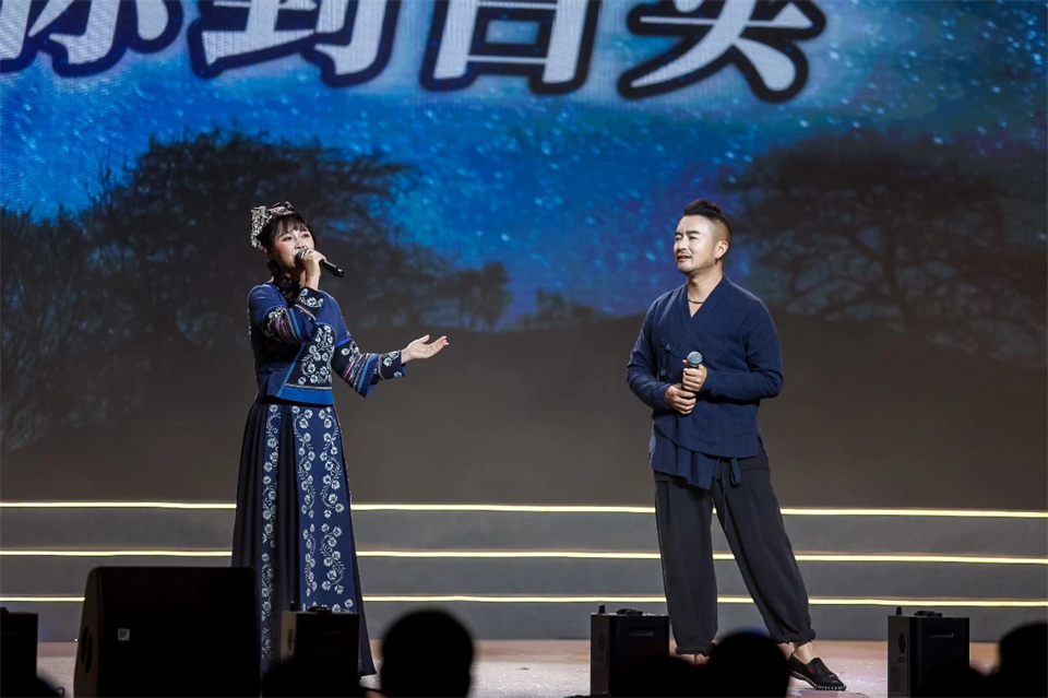 创新引领价值 理想成就未来——庆祝江南游戏智能成立25周年表彰大会暨文艺晚会隆重举行