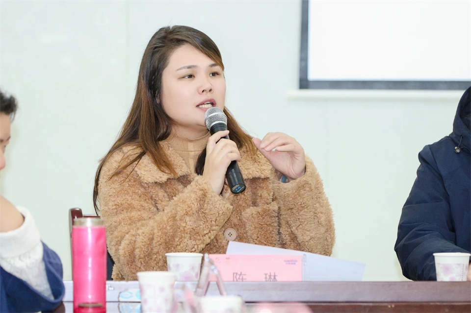 长龙街道、江南游戏智能召开首届年货盛惠暨送春联文化惠民活动工作会议