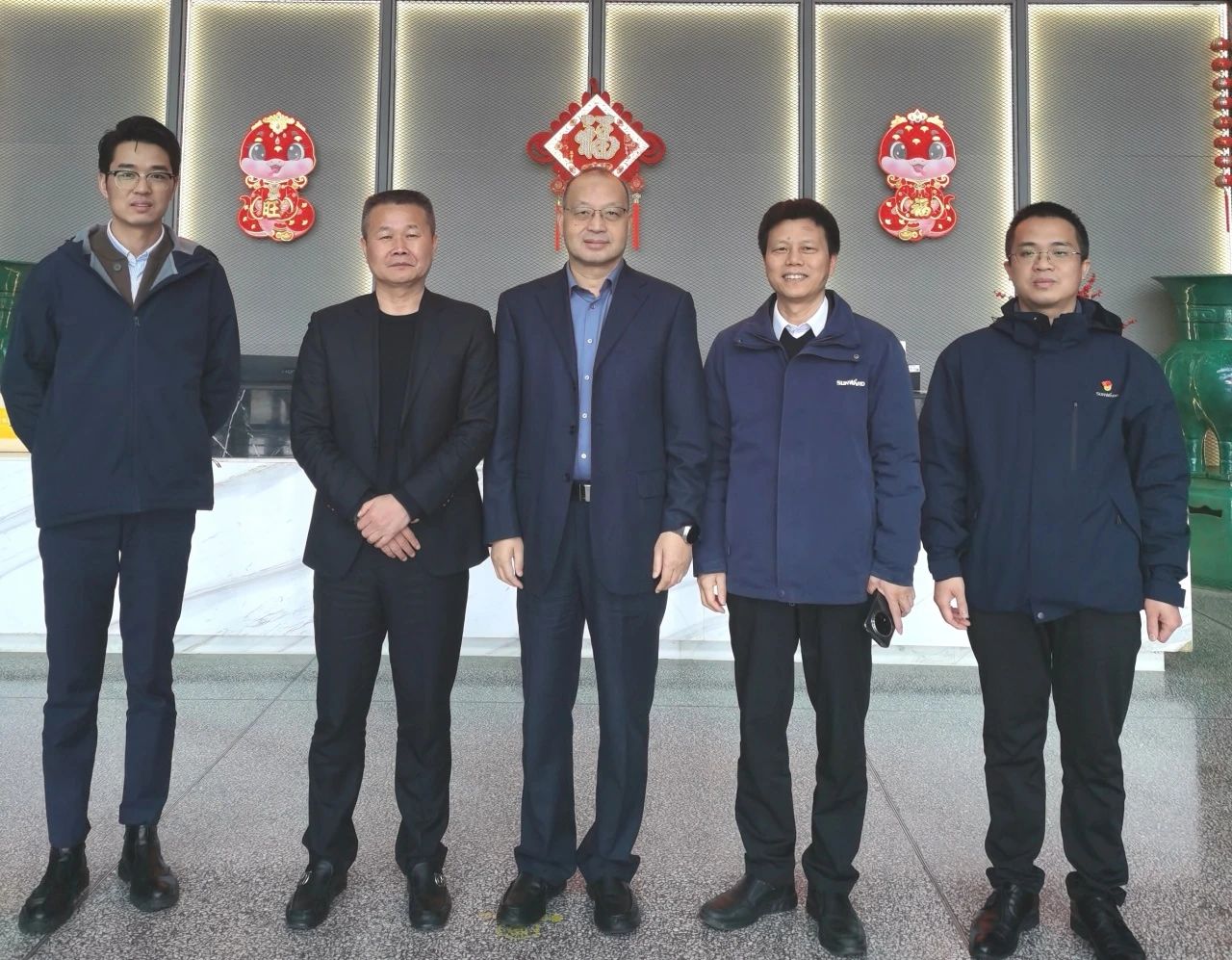 中国工程机械工业协会秘书长吴培国到访江南游戏智能