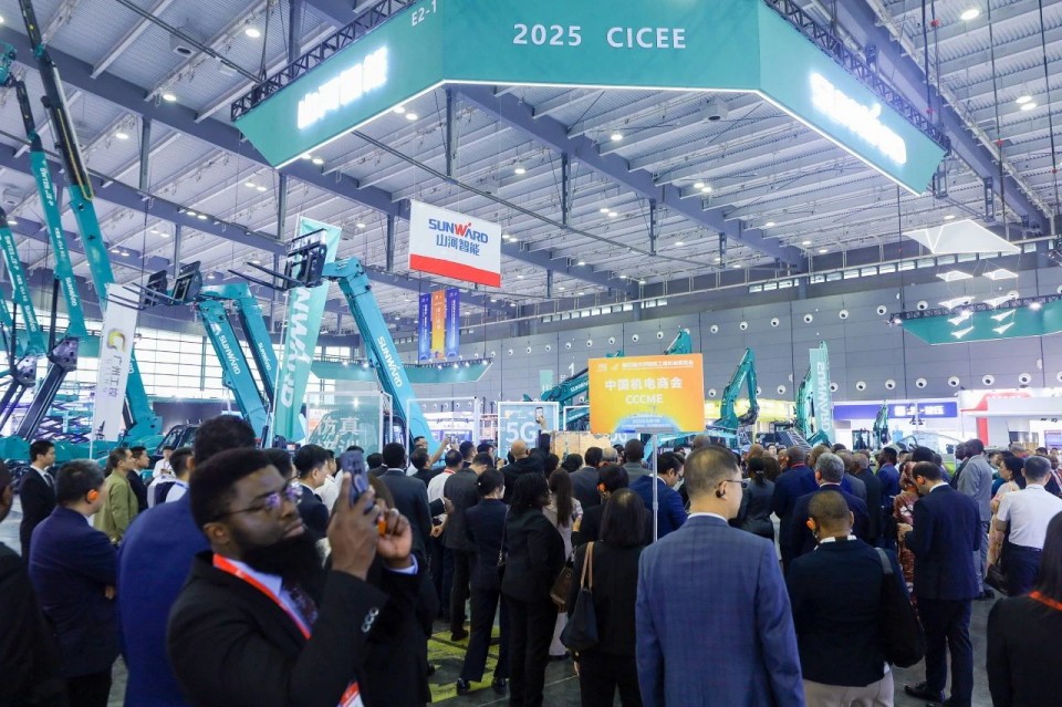 2025 CICEE | 江南游戏智能实力闪耀2025长沙国际工程机械展