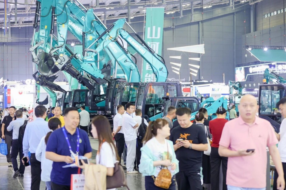 2025 CICEE | 江南游戏智能实力闪耀2025长沙国际工程机械展