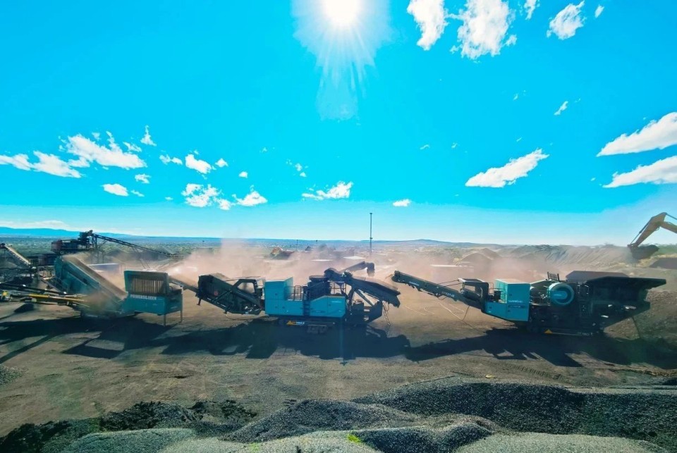 江南游戏智能破碎筛分成套设备成功登陆非洲市场，共绘合作共赢新篇章
