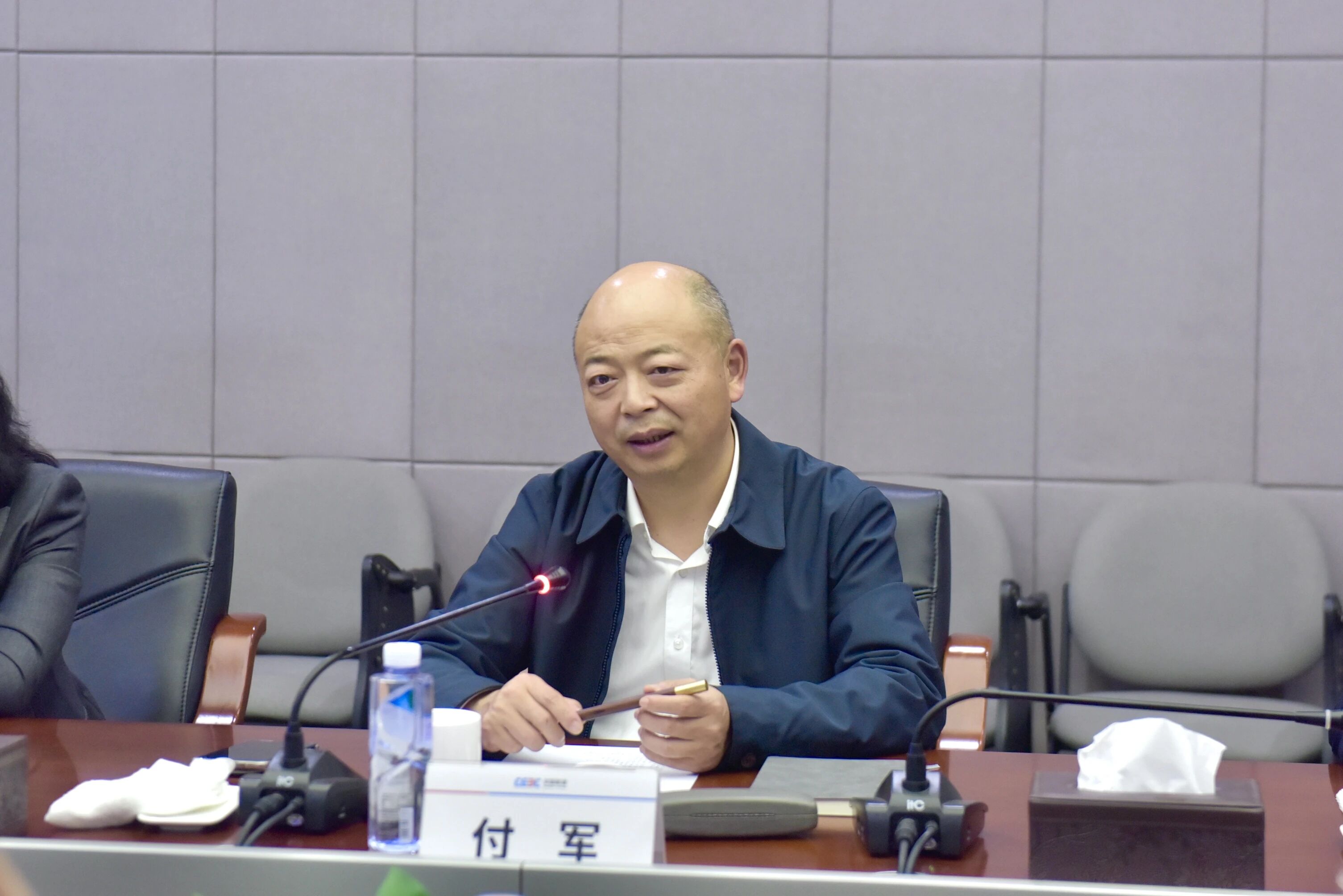江南游戏智能与易普力开展座谈交流，谱写互利共赢新篇章