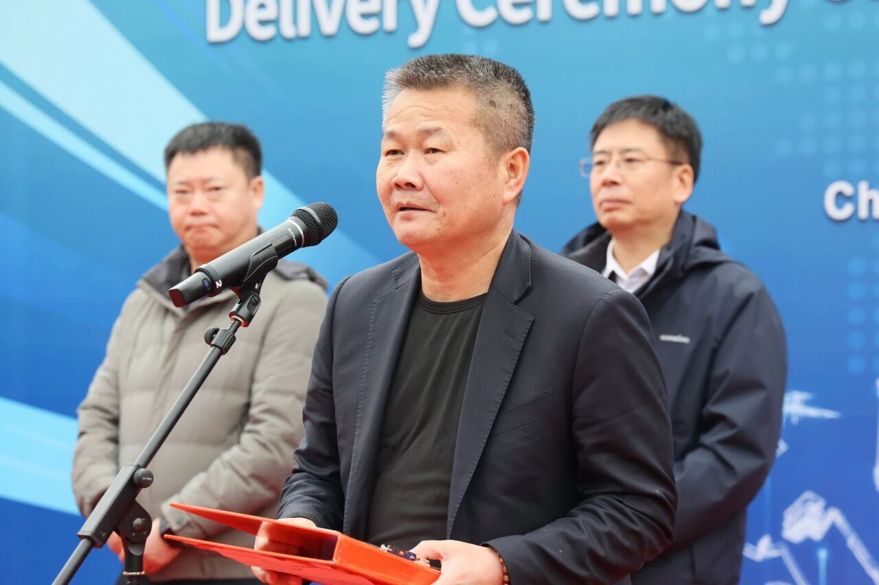 江南游戏智能SWE700FE电动挖掘机成功交付，助力打造绿色智慧矿山