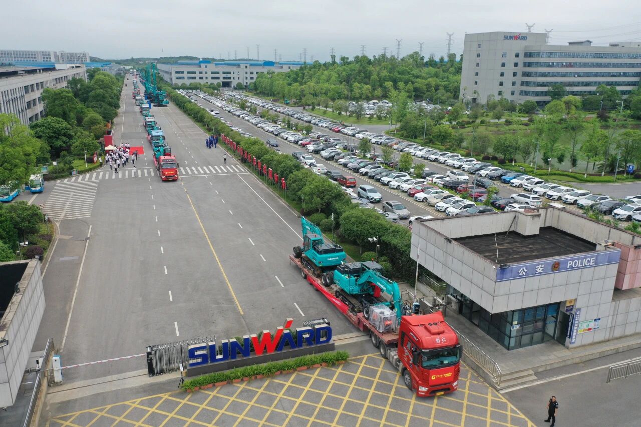 江南游戏智能轮履两用多功能开带机批量交付国家林草系统,助力森林草原生态防护
