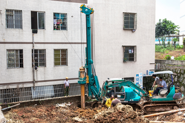 江南游戏智能田园金刚系列旋挖钻机基础施工显本领