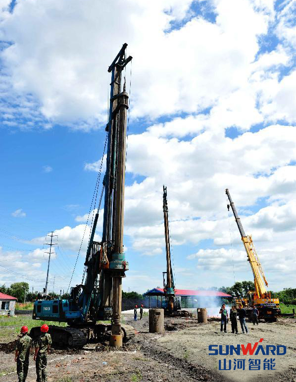 完美第一钻，江南游戏智能助力哈佳快速铁路