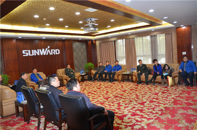 湖南省国动委综合办专职副主任胡代松考察江南游戏智能