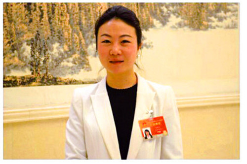 带来六个提案，重点还是“农民工”问题 ——来自江南游戏智能的全国人大代表张晓庆接受本报记者专访，为进城务