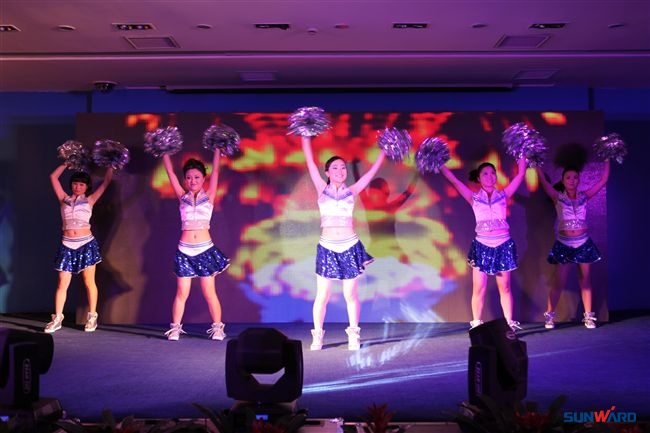 江南游戏智能装备集团2013年度经营工作会议暨表彰大会隆重召开