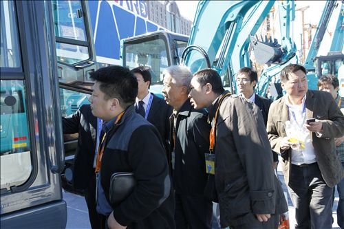 江南游戏“智”造创新节能理念 引领行业发展新方向