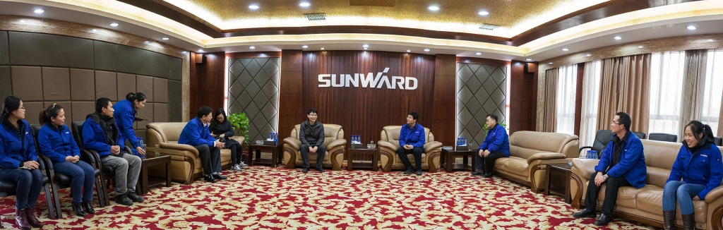 市科协领导莅临江南游戏智能慰问困难科技工作者