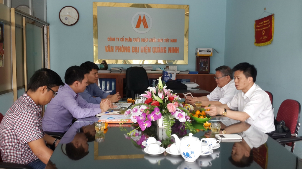 江南游戏智能高级代表团访问越南