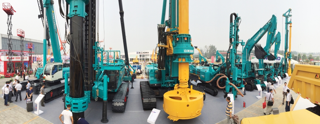 新品、精品、星品齐聚 江南游戏智能闪耀BICES 2015