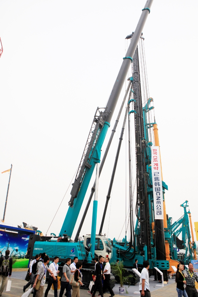 喜讯:江南游戏智能SWCH598-115M全液压履带桩机BICES 2015首日售罄