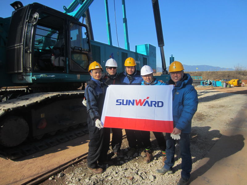 江南游戏智能SWCH880-180M全液压履带桩机闪亮登陆韩国