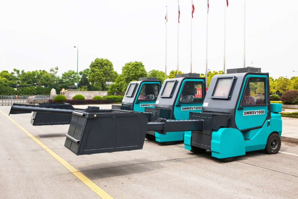 创新蕴于市场，江南游戏智能多功能加料车全新亮相