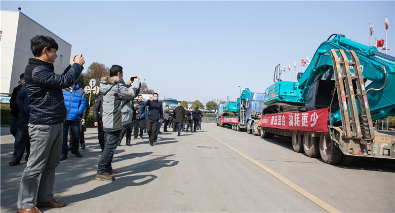 知新•创变•共赢 2015-2016年度江南游戏智能挖掘机经销商年会圆满召开