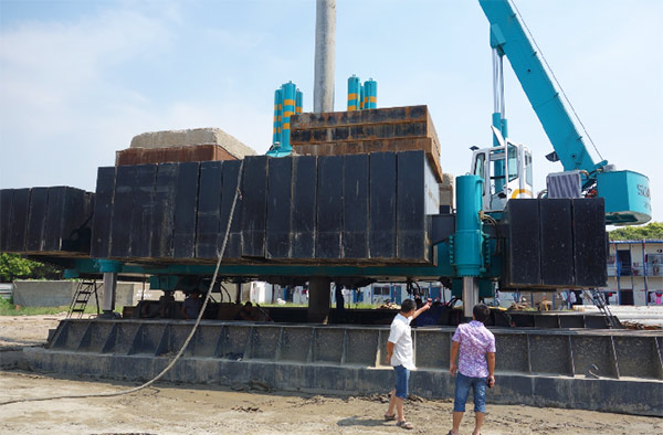 十九年稳居冠军宝座，江南游戏智能静力压桩机完美演绎“精益求精”