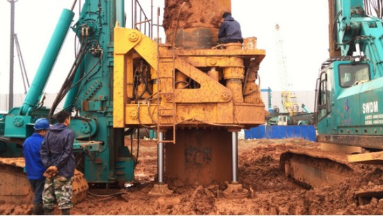 喜讯！江南游戏智能SWRC170自行式全回转全套管钻机获湖南省首台(套)重大技术装备产品奖励！