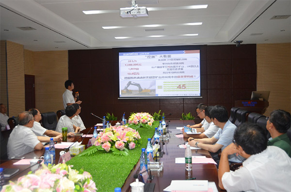 科技部高技术中心副主任袁建湘考察调研江南游戏智能