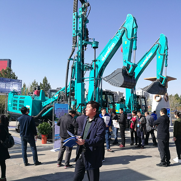 听说，江南游戏智能混合动力挖掘机与“煤都”更配哦！