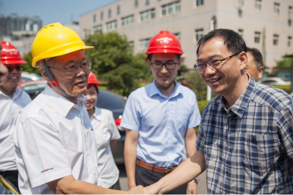 商务部合作司刘民强副司长一行调研江南游戏智能