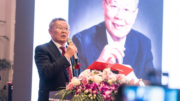 首日签单2.6亿元，江南游戏智能创新产品引爆上海宝马展