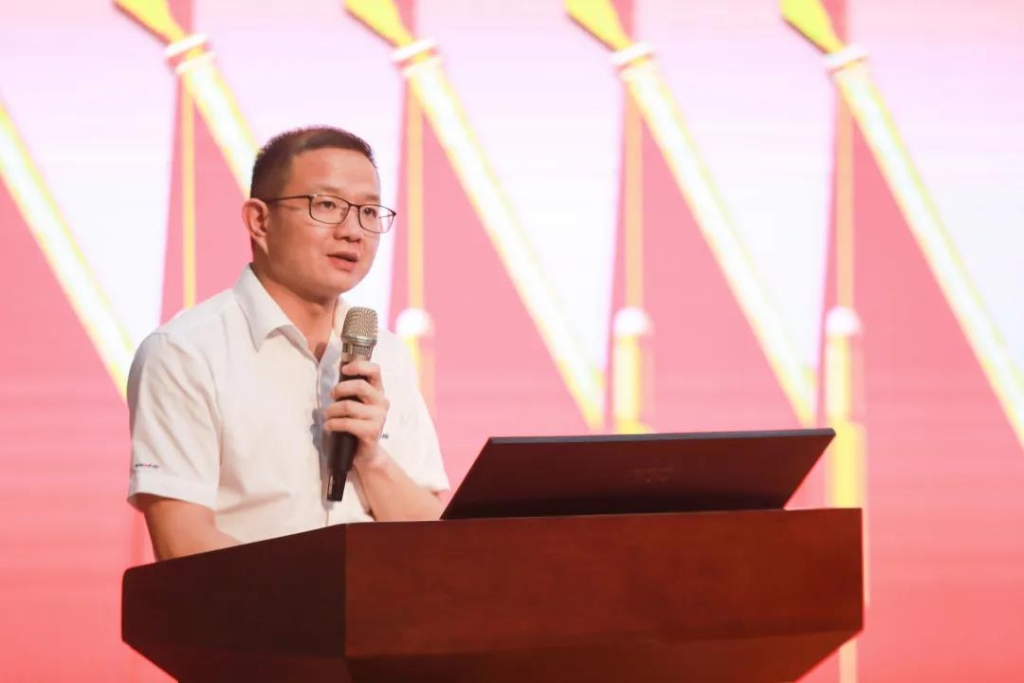 凝心聚力 迎接挑战 共赢江南游戏 ——江南游戏智能五届三次“双代会”胜利召开