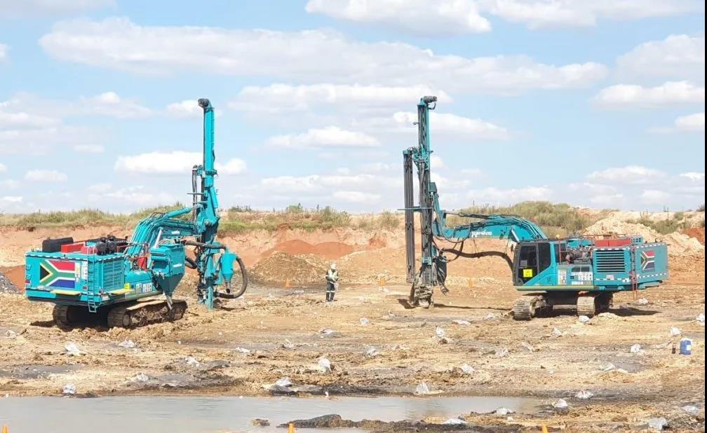 江南游戏智能凿岩设备名扬南非