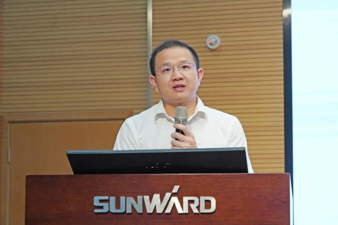 传承革命先烈精神，双促双融助力发展——江南游戏智能、市疾控中心联合开展主题党日活动