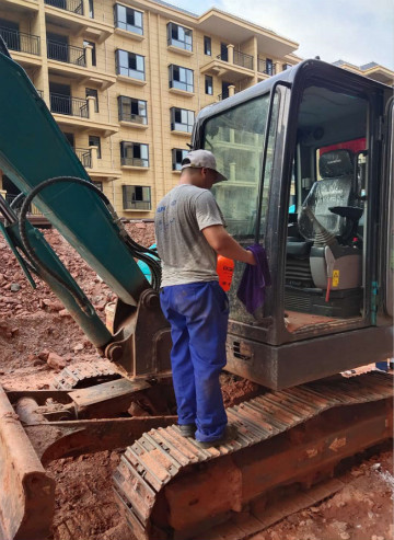 感恩相伴 关爱相随 ——江西江南游戏服务万里行