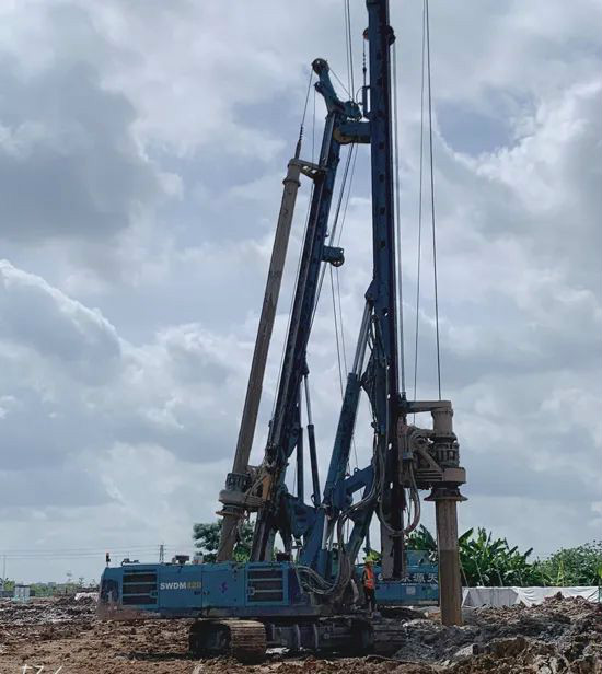 从事基础施工32年的老行家为江南游戏智能旋挖钻机代言