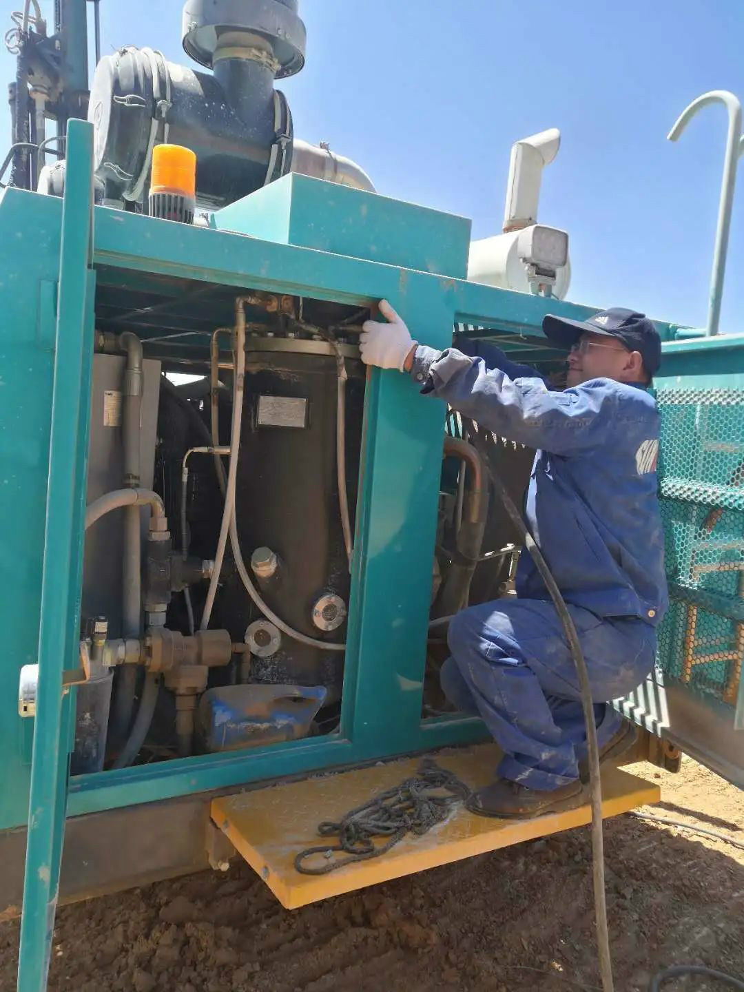 凿岩服务见缝插针 江南游戏关爱无微不至——江南游戏智能凿岩设备服务万里行活动走进甘肃平凉