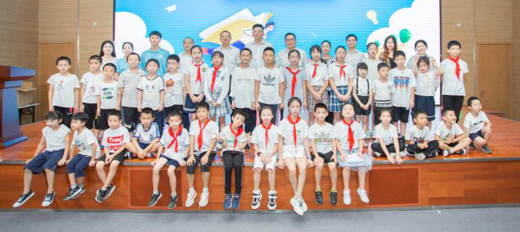 精准服务共建家园，解决刚需心怀感恩——江南游戏智能首期职工子女暑期托管班圆满结班