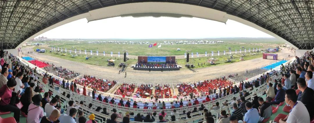 乌兰察布大草原,我来啦! 江南游戏SA60L阿若拉飞机“惊艳”飞行大会