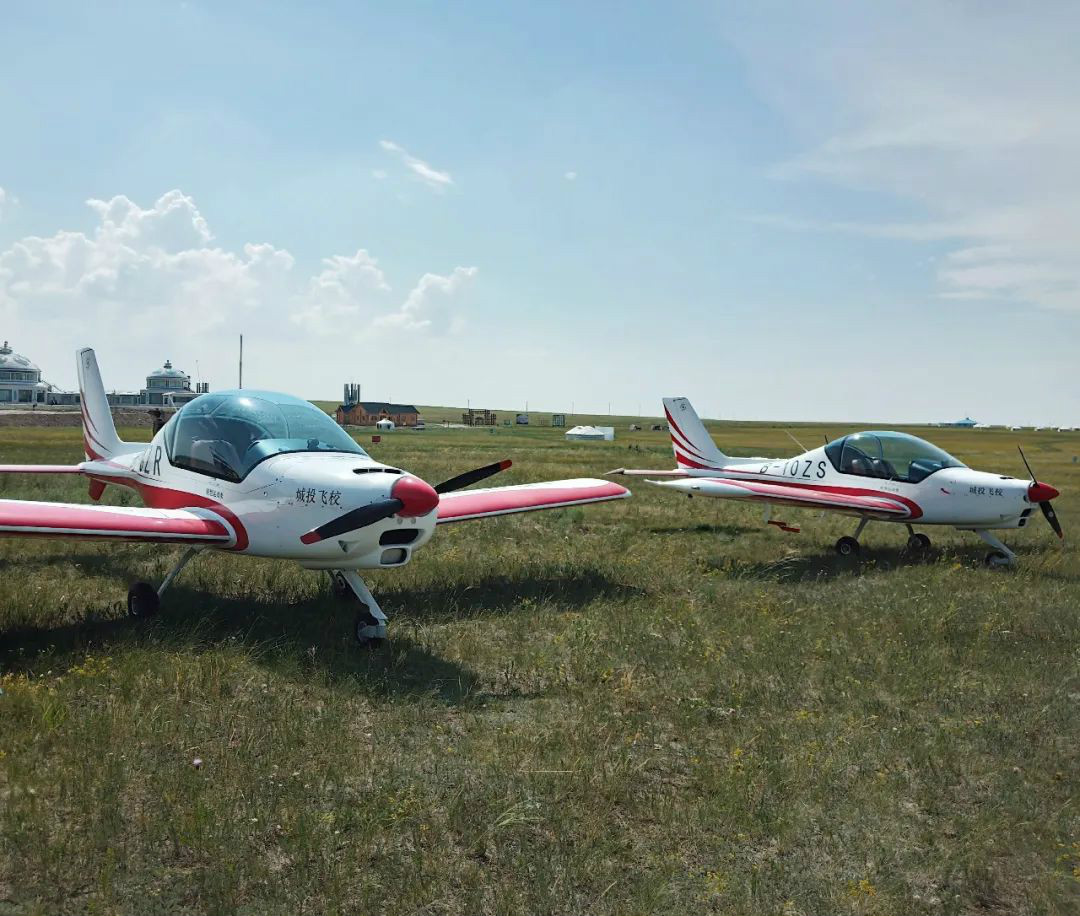 江南游戏“阿若拉”飞机遨游呼伦贝尔大草原