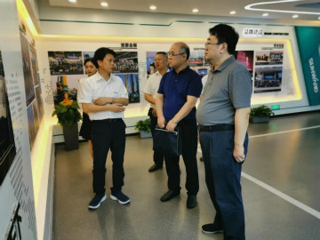 省工信厅副厅长张治平调研江南游戏智能