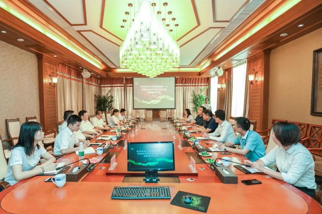江南游戏智能党委赴浔龙河交流学习