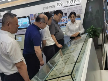 省工信厅副厅长张治平调研江南游戏智能